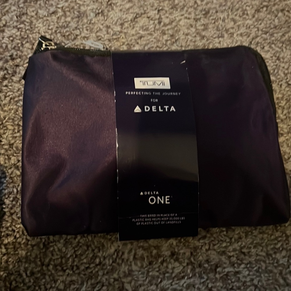 Brand new Tumi Business class amenities kit